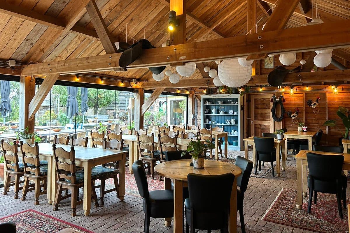 De Eikenhorst Theehuis en boeren spelen