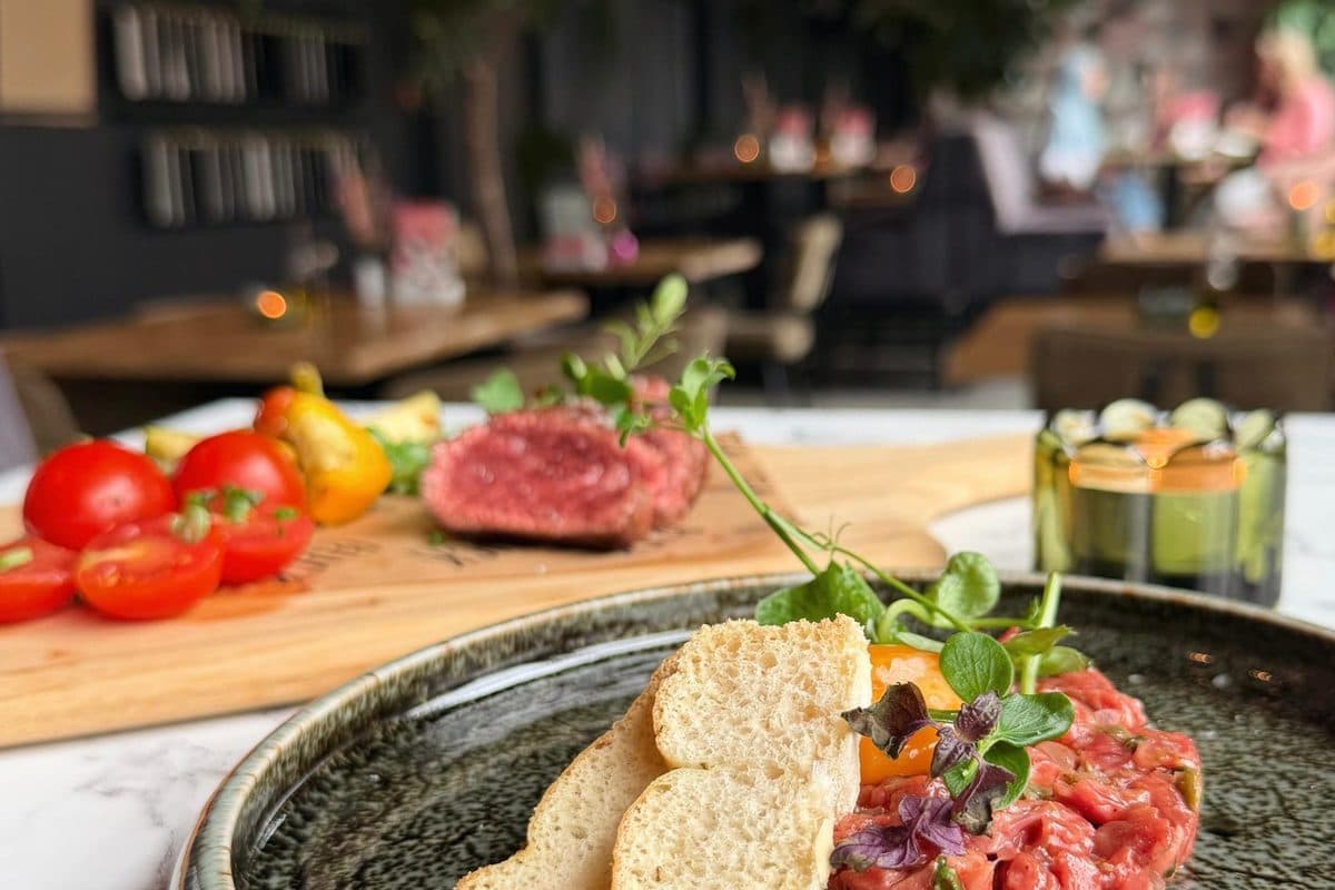 Buck Bar Kitchen